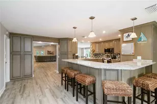 907 69th St NW, Bradenton, FL 34209 - Photo 4