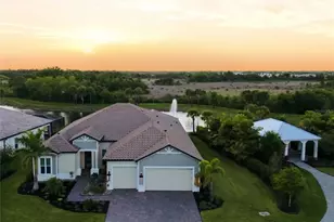 18045 Home Run Dr, Venice, FL 34293 - Photo 2