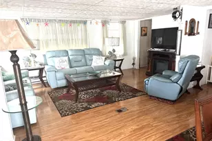 254 Southwinds Dr, Sarasota, FL 34231 - Photo 6