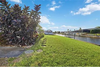 886 E 4th Street, Englewood, FL 34223 - Photo 40