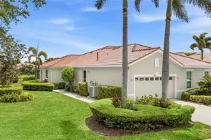 8120 Victoria Falls Cir, Sarasota, FL 34243 - Photo 2