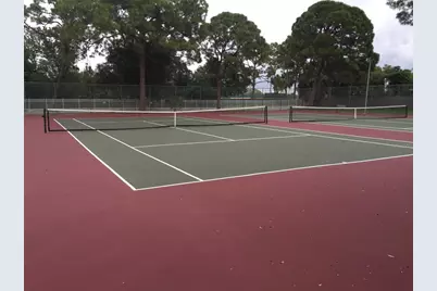 2650 Coconut Bay Ln Lane #518 (1i), Sarasota, FL 34237 - Photo 20