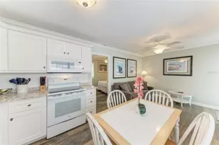 1603 Gulf Dr N, Bradenton Beach, FL 34217 - Photo 12