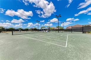 9610 Club S Cir, Sarasota, FL 34238 - Photo 38