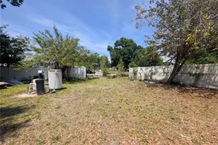 2731 17th St, Sarasota, FL 34234 - Photo 6