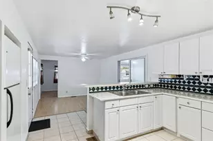 5236 Kenwood Ave, Sarasota, FL 34234 - Photo 14