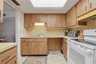 101 Whispering Sands Dr, Sarasota, FL 34242 - Photo 22