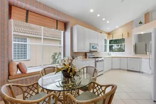 6505 Berkshire Pl, University Park, FL 34201 - Photo 10