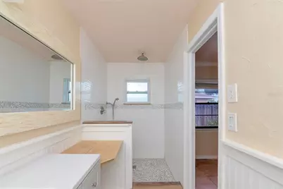 2529 Golden Poinciana Place, Sarasota, FL 34232 - Photo 18