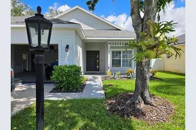 12303 Tall Pines Way, Lakewood Ranch, FL 34202 - Photo 4