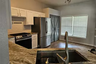 12303 Tall Pines Way, Lakewood Ranch, FL 34202 - Photo 10