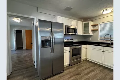 2624 Sunnybrook Drive, Sarasota, FL 34239 - Photo 6