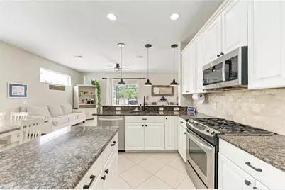 6123 Blue Runner Court, Lakewood Ranch, FL 34202 - Photo 18