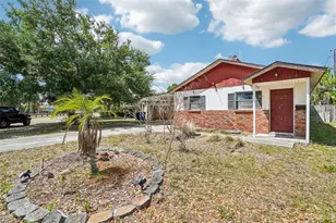 7227 32nd Ave N, Saint Petersburg, FL 33710 - Photo 2