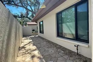 6403 Meadowlark Ln, Bradenton, FL 34210 - Photo 2