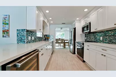 504 69th Street, Holmes Beach, FL 34217 - Photo 20