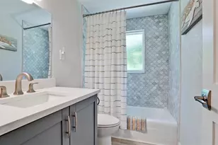 504 69th St, Holmes Beach, FL 34217 - Photo 32