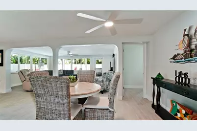 504 69th Street, Holmes Beach, FL 34217 - Photo 14