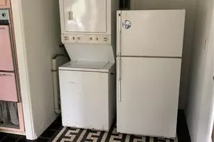 1063 40th St, Sarasota, FL 34234 - Photo 6