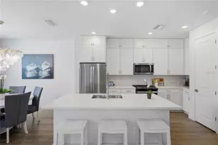 7221 Sutton Ln, Sarasota, FL 34240 - Photo 10