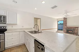 1844 Oak View Dr, Sarasota, FL 34232 - Photo 14