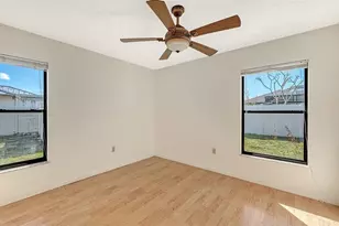 1844 Oak View Dr, Sarasota, FL 34232 - Photo 30