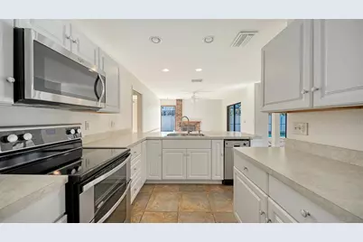 1844 Oak View Drive, Sarasota, FL 34232 - Photo 16