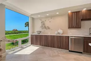 2425 Gulf Of Mexico Dr, Longboat Key, FL 34228 - Photo 12