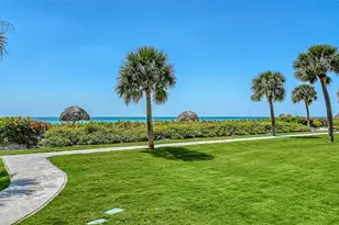 2425 Gulf Of Mexico Dr, Longboat Key, FL 34228 - Photo 2