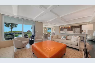 2425 Gulf Of Mexico Drive #1A, Longboat Key, FL 34228 - Photo 8