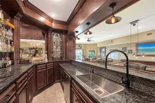 1240 Hillview Dr, Sarasota, FL 34239 - Photo 50