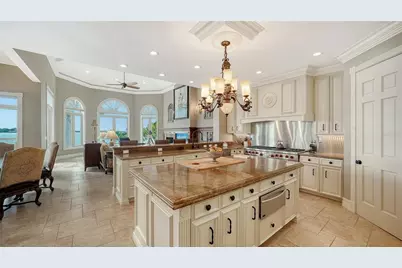 1240 Hillview Drive, Sarasota, FL 34239 - Photo 18