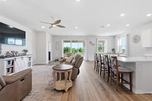 5640 Silver Moonlight Dr, Palmetto, FL 34221 - Photo 8