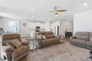 5640 Silver Moonlight Dr, Palmetto, FL 34221 - Photo 10