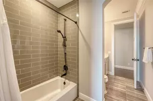 313 Lookout Point Dr, Osprey, FL 34229 - Photo 82