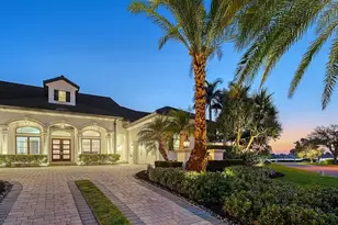 313 Lookout Point Dr, Osprey, FL 34229 - Photo 14