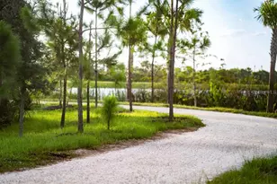 19030 Wisdom Ln, Venice, FL 34293 - Photo 24