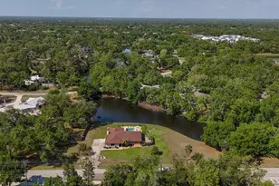 3927 Desoto Rd, Sarasota, FL 34235 - Photo 2