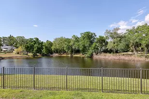 3927 Desoto Rd, Sarasota, FL 34235 - Photo 52