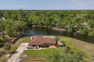 3927 Desoto Rd, Sarasota, FL 34235 - Photo 6