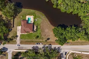 3927 Desoto Rd, Sarasota, FL 34235 - Photo 56
