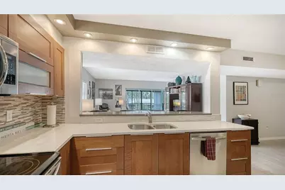 225 Hourglass Way #202, Sarasota, FL 34242 - Photo 10