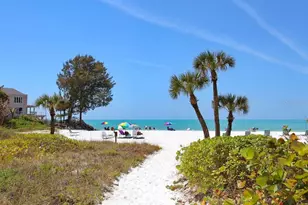 225 Hour Glass Way, Sarasota, FL 34242 - Photo 46