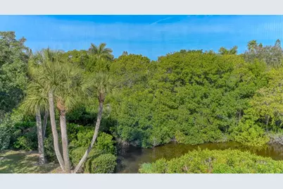 225 Hourglass Way #202, Sarasota, FL 34242 - Photo 36