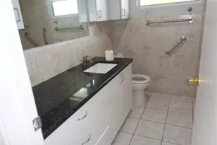 1906 Dudley Pl, Sarasota, FL 34235 - Photo 34