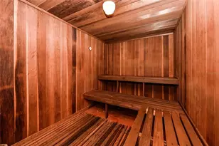 2760 Coconut Bay Ln Ln, Sarasota, FL 34237 - Photo 20