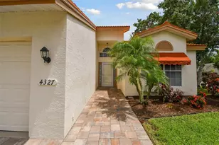 4327 Murfield Dr E, Bradenton, FL 34203 - Photo 6