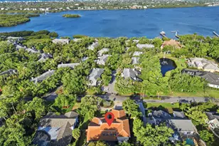 4937 Landings Ct, Sarasota, FL 34231 - Photo 38