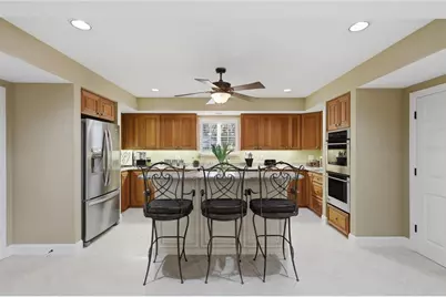 4937 Landings Court, Sarasota, FL 34231 - Photo 12