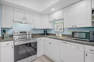 2222 Orange Blossom Ln, Bradenton, FL 34207 - Photo 2